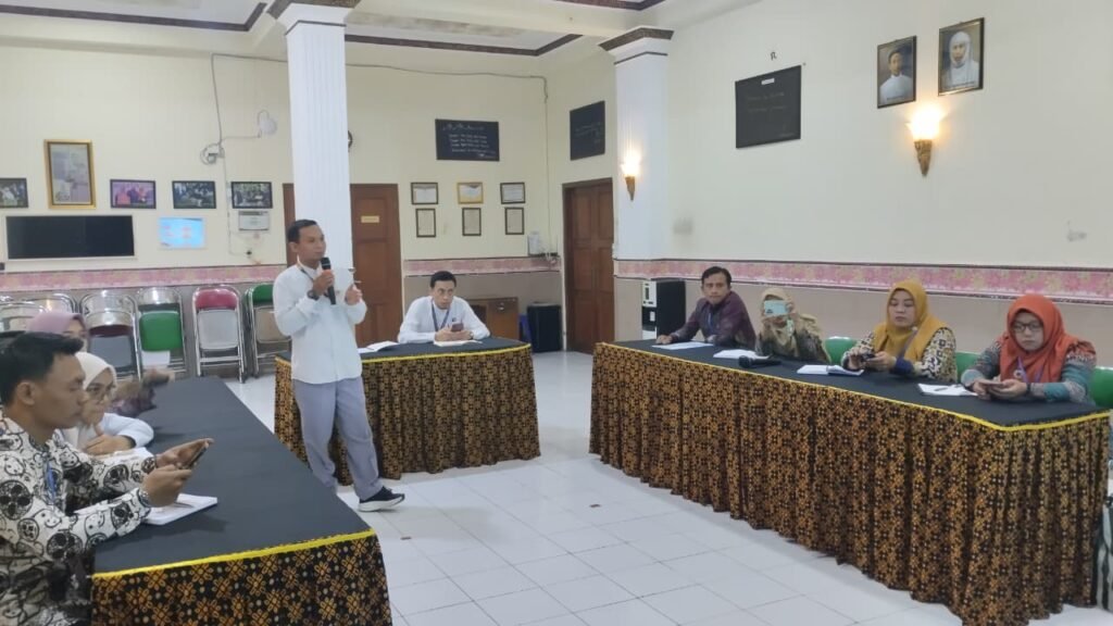 ditunjuk sebagai lokasi Pelatihan Peningkatan Kompetensi Tenaga Perpustakaan Sekolah yang diselenggarakan Kementerian Pendidikan Dasar dan Menengah melalui Balai Besar Guru dan Tenaga Kependidikan (BBGTK) Jawa Tengah bekerja sama dengan Dinas Pendidikan Kota Surakarta, Kamis (30/7/2026).