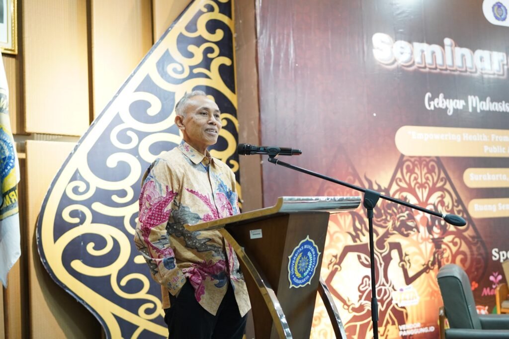 Universitas Muhammadiyah Surakarta (UMS) menegaskan komitmennya mendukung lahirnya inovasi bidang kesehatan melalui Seminar Nasional Gebyar Mahasiswa Farmasi 2026 bertema Empowering Health: From Pharmaceutical Innovation to Public Awareness.