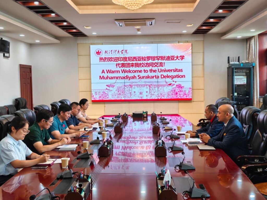 Program Studi Pendidikan Jasmani (Penjas) Fakultas Keguruan dan Ilmu Pendidikan (FKIP) Universitas Muhammadiyah Surakarta (UMS) memperkuat jejaring internasional melalui implementasi Memorandum of Understanding (MoU) bersama Wuhan Sports University (WHSU), China, pada 16–19 Juli 2026.