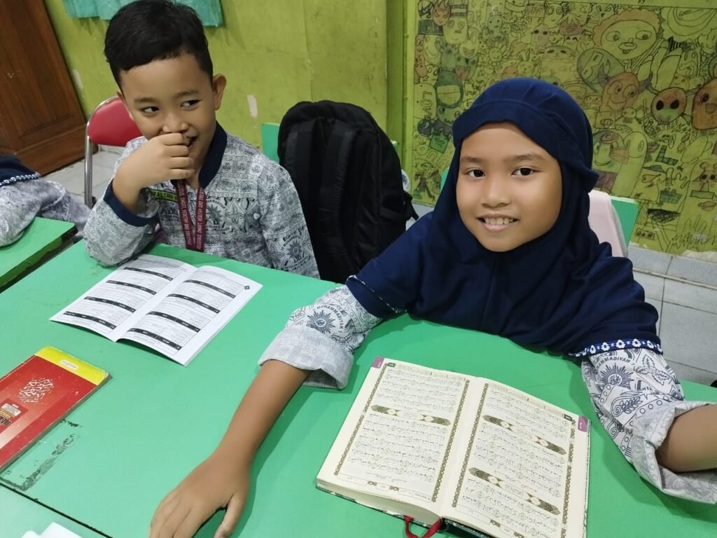 SD Muhammadiyah 1 Ketelan Solo meluncurkan Mutaba'ah Book Daily Practice edisi Agustus 2026 sebagai buku pemantauan ibadah dan pembiasaan amalan harian bagi siswa kelas 1 hingga kelas 6.