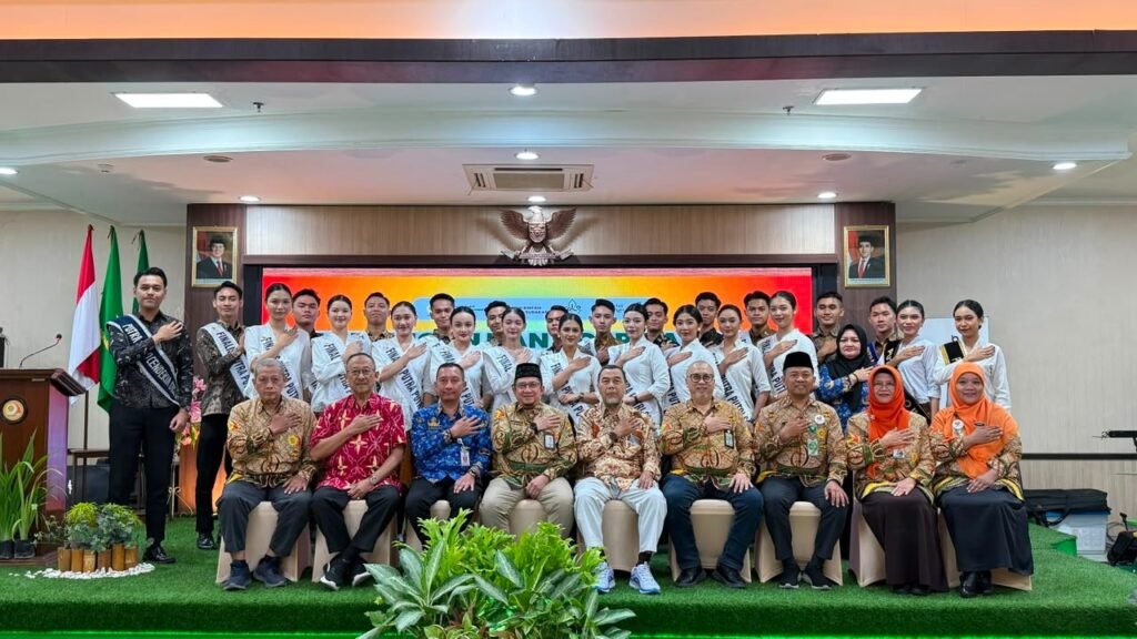 RS PKU Muhammadiyah Surakarta menerima kunjungan Finalis Putra Putri Solo 2026 dalam rangkaian Pemilihan Duta Wisata Putra Putri Solo 2026 di Aula Ahmad Dahlan RS PKU Muhammadiyah Surakarta, Kamis (17/7/2026).