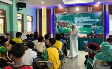 Pengabdian Masyarakat, Program Studi Profesi Psikolog UMS Tingkatkan Literasi Kesehatan Mental Siswa SMP