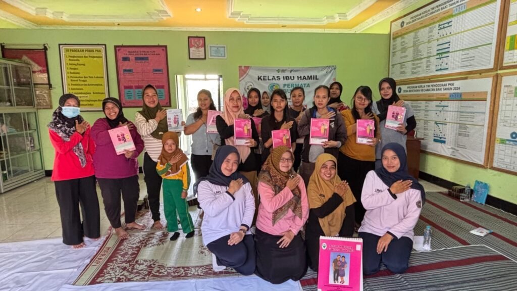 Mahasiswa Profesi Fisioterapis Universitas Muhammadiyah Surakarta (UMS) memberikan edukasi dan pendampingan senam hamil kepada 30 ibu hamil di sejumlah posyandu Kecamatan Baki, Sukoharjo.