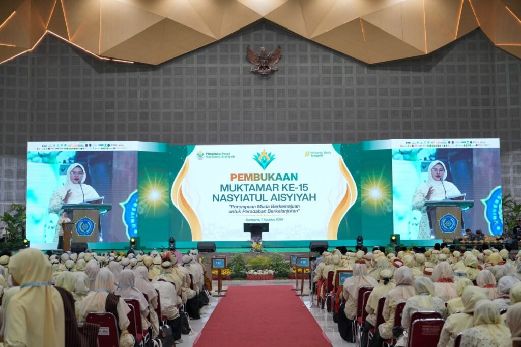 Muktamar XV Nasyiatul Aisyiyah resmi dibuka di Edutorium Universitas Muhammadiyah Surakarta (UMS), Jumat (7/8/2026).
