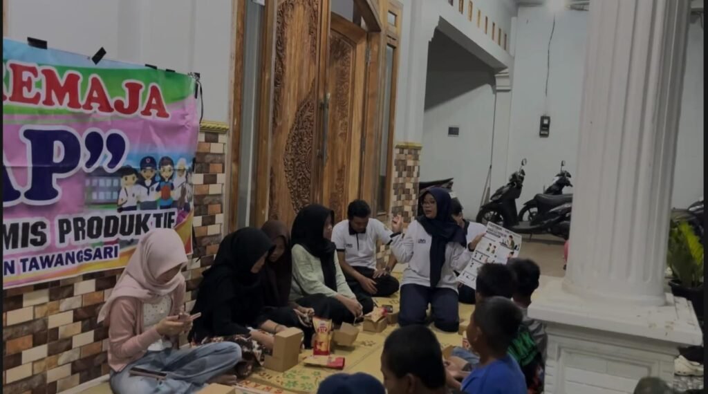 Mahasiswa Profesi Fisioterapi Universitas Muhammadiyah Surakarta (UMS) menggelar edukasi kesehatan postur tubuh sekaligus skrining skoliosis dan forward head posture (FHP) bagi remaja di lima Posyandu Remaja Kecamatan Tawangsari, Kabupaten Sukoharjo.