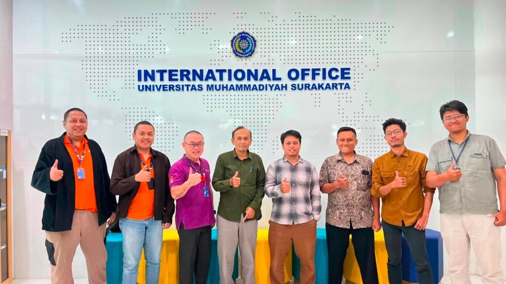 Program Studi Pendidikan Teknik Informatika (PTI) Universitas Muhammadiyah Surakarta (UMS) menjajaki kerja sama dengan Ubuntu Indonesia melalui PT Sivali Cloud Technology, distributor resmi Canonical untuk kawasan Asia Pasifik. Pertemuan berlangsung di Ruang Meeting Direktorat Riset, Kerja Sama, dan Urusan Internasional (DRKUI) UMS.
