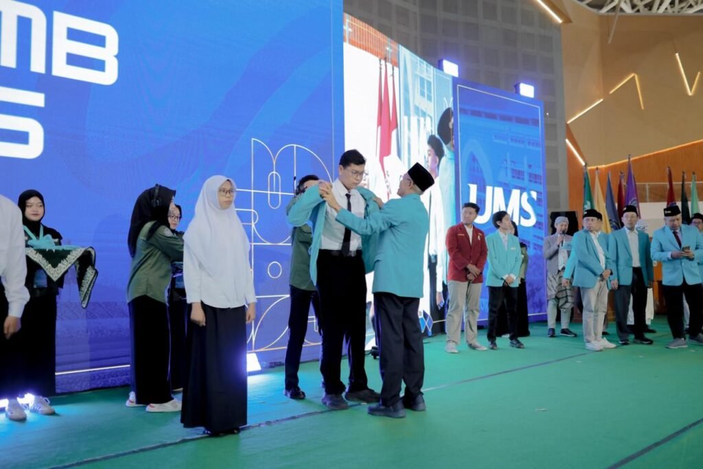 Sebanyak 8.195 mahasiswa baru memulai perjalanan akademiknya di Universitas Muhammadiyah Surakarta (UMS) melalui pembukaan Masa Ta’aruf dan Penyambutan Mahasiswa Baru (Masta PMB) 2026 di Gedung Edutorium KH Ahmad Dahlan UMS, Kamis (3/9/2026).