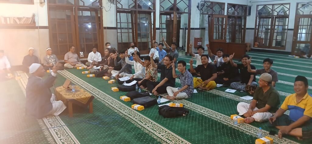 Dwi Jatmiko dalam Safari Dakwah Mubaligh Muhammadiyah putaran ke-13 di Masjid Kotta Barat, PCM Kotta Barat–Badran, Senin (21/9/2026) malam.