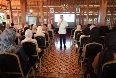 Pemkot Solo-Transid Kolaborasi Aktifkan Perpustakaan Kampung dan Taman Cerdas