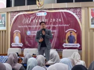 Mahasiswa PGSD UMS Diajak Menjaga Keseimbangan Dunia dan Akhirat