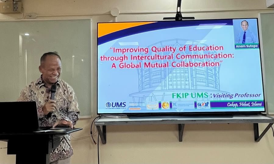 Fakultas Keguruan dan Ilmu Pendidikan (FKIP) Universitas Muhammadiyah Surakarta (UMS) memperkuat kerja sama akademik internasional melalui program Visiting Professor di College of Education, Cavite University (CvSU), Filipina, Senin (19/10/2026).