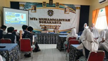 Momentum Sumpah Pemuda dan Bulan Bahasa, Murid MTs Muhammadiyah Surakarta Asah Keterampilan Jurnalistik