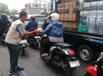 IPM SMP Muhammadiyah Alam Surya Mentari Tanamkan Kepedulian Sosial melalui Aksi Nyata