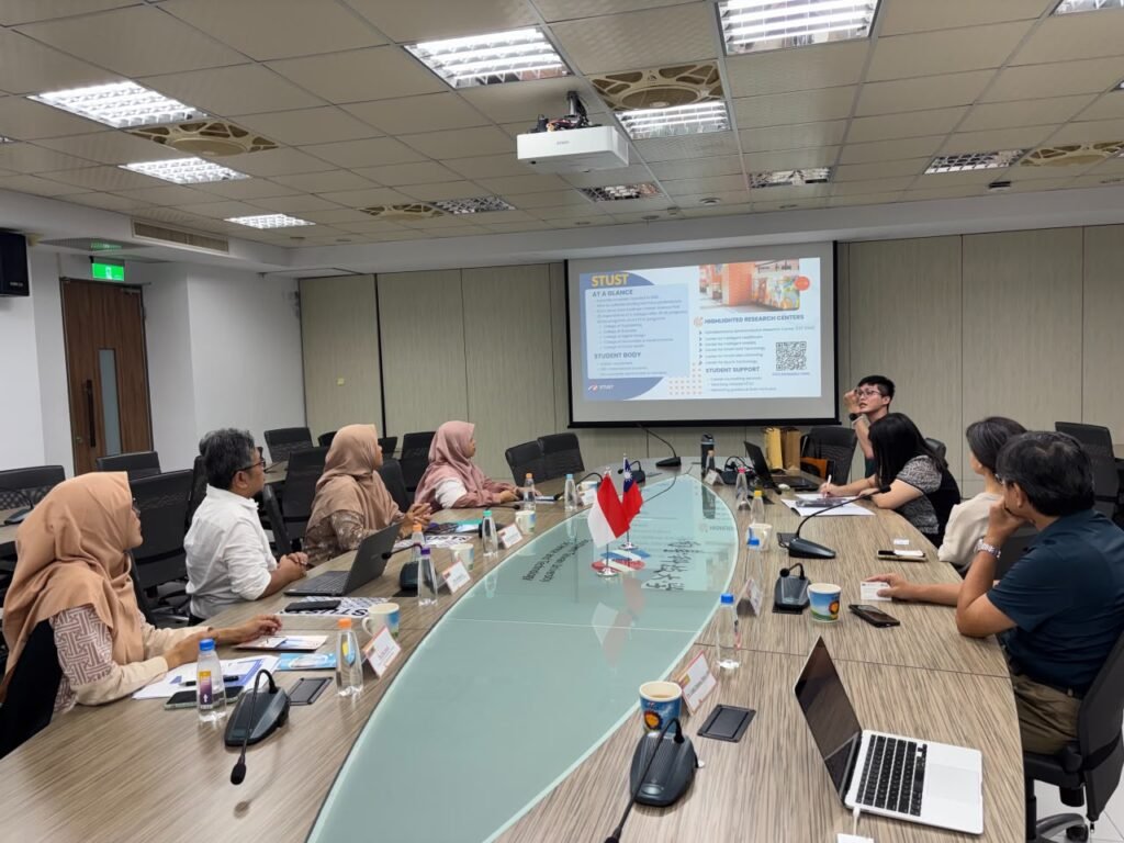 FEB UMS Jajaki Kerja Sama Internasional dengan Kampus Taiwan