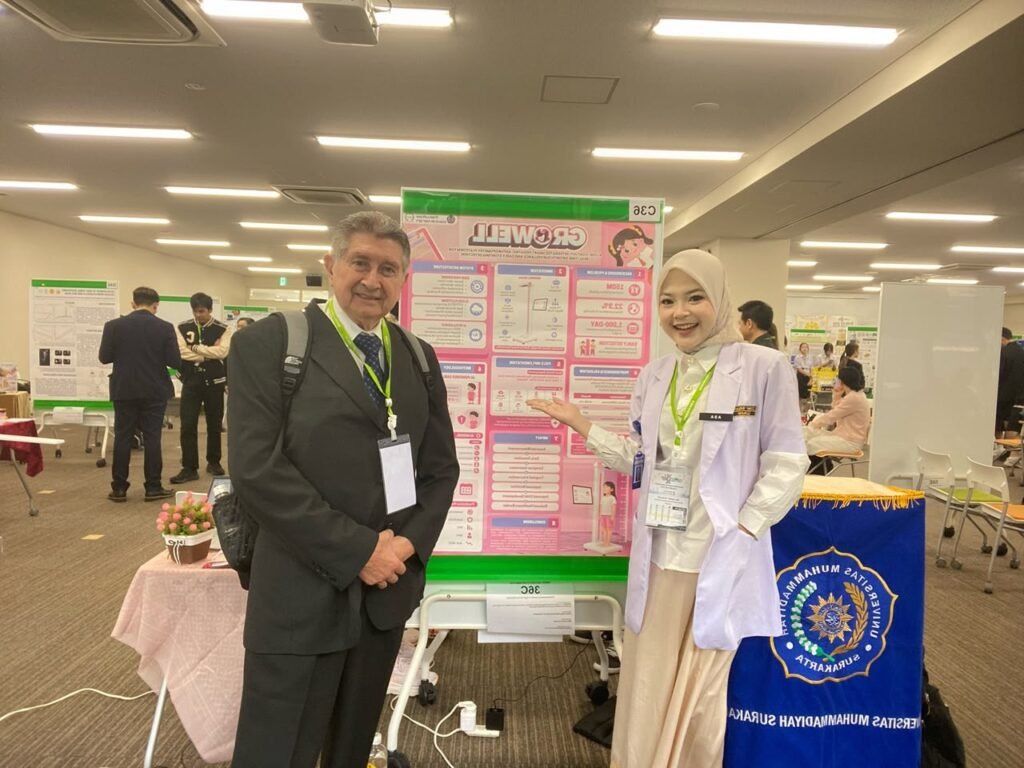 Mahasiswa Program Studi Profesi Dokter Universitas Muhammadiyah Surakarta (UMS), Aswa Arsa Kumala, meraih dua penghargaan internasional melalui inovasi GROWELL, sebuah platform pemantauan pertumbuhan anak untuk membantu mendeteksi risiko stunting sejak dini.