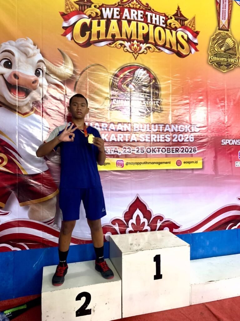 Sempat Sakit, Siswa SMP Muhammadiyah 7 Colomadu Raih Gelar di Ajang Badminton
