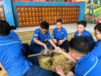 SD Muhammadiyah PK Solo Ajak Murid Sulap Galon Bekas Jadi Minipond