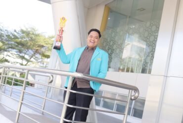 Mahasiswa UMS Jadi Pemuda Pelopor Karanganyar Berkat Gerakan Mengajar Desa